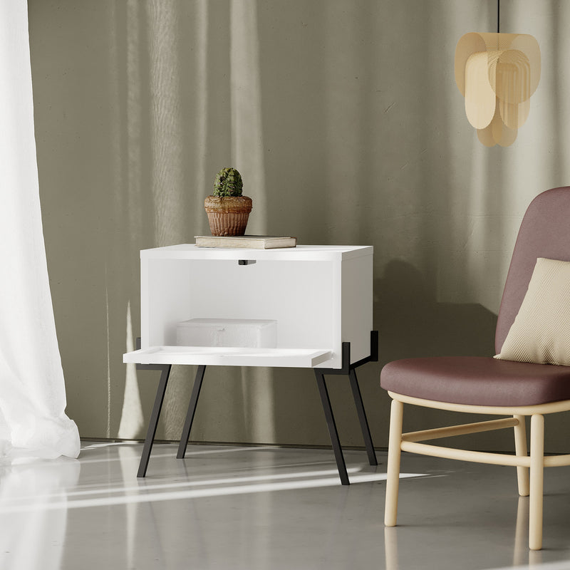 Comodino in legno bianco con anta a ribalta incisa e gambe in metallo nero cm 48x34x51h