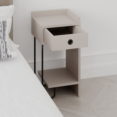 Comodino moderno colore tortora con cassetto e gamba in metallo cm 31x29x60h