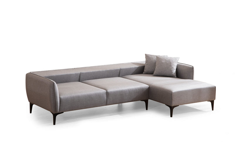 Divano angolare moderno con penisola in tessuto trasformabile in letto cm 270x140x67h - vari colori