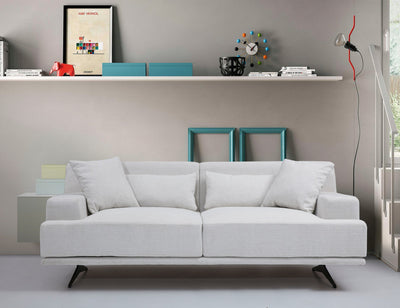 divano design da salotto imbottito rivestito in tessuto beige base in metallo