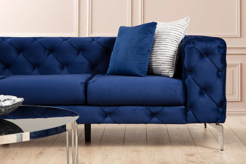 Divano a 3 posti imbottito con effetto capitonnè cm 237x90x73h - vari colori