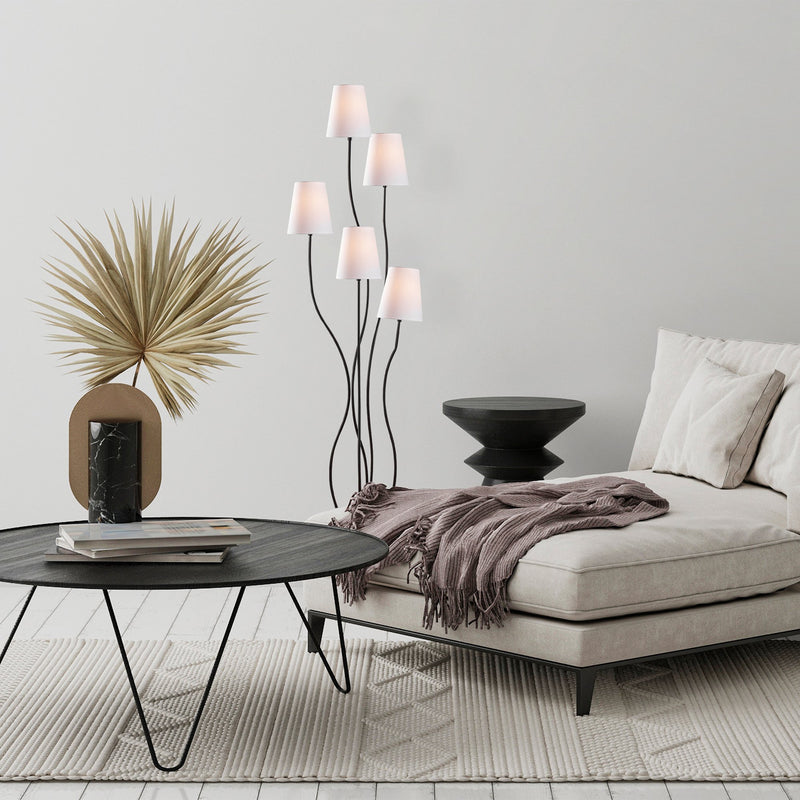 Piantana moderna in metallo colore nero 5 paralumi in tessuto bianco cm 44x44x160h