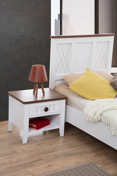 Camera singola completa con letto comodino armadio scrivania e pensile in legno bianco e noce