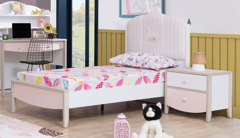 letto per cameretta bambina in legno rosa bianco e rovere con testiera in tessuto decorata con cigno e fiori