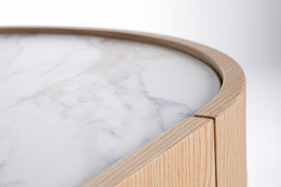 Madia con lati curvi stile moderno in legno chiaro e piano in pietra 3 ante cm 200x45x80h