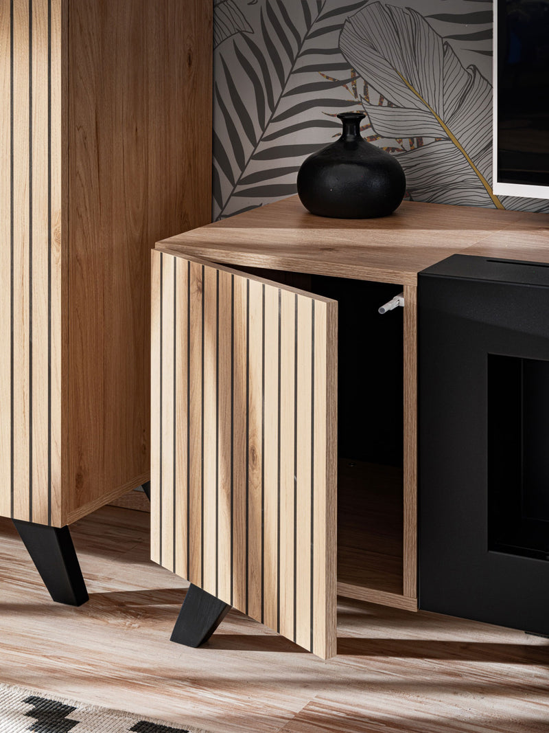 Iklas - Mobile tv basso con biocamino colore quercia con serigrafia a righe nero cm 160x45x52h