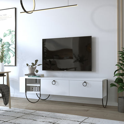Mobile tv in legno moderno con ripiano color bianco opaco a 2 vani a giorno e 2 ante a ribalta, gambe tonde in metallo nero opaco. Dimensione cm 150x36x44h