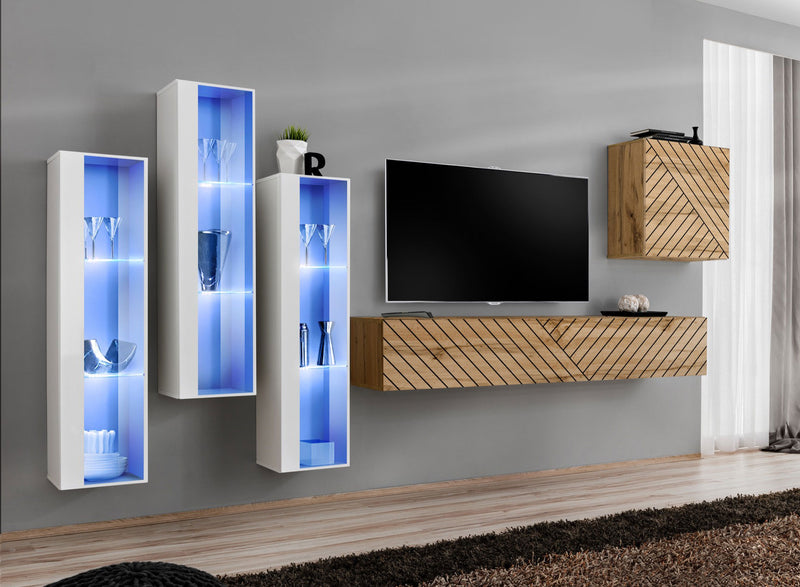 parete moderna vetrinette sospese colore bianco cubo e pensile quercia con decorazione geometrica