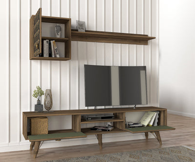 Composizione living con mobile tv e mensola in legno noce e verde decorata