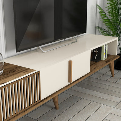 Parete design living con mobile tv con pensili colore noce e crema con decorazioni