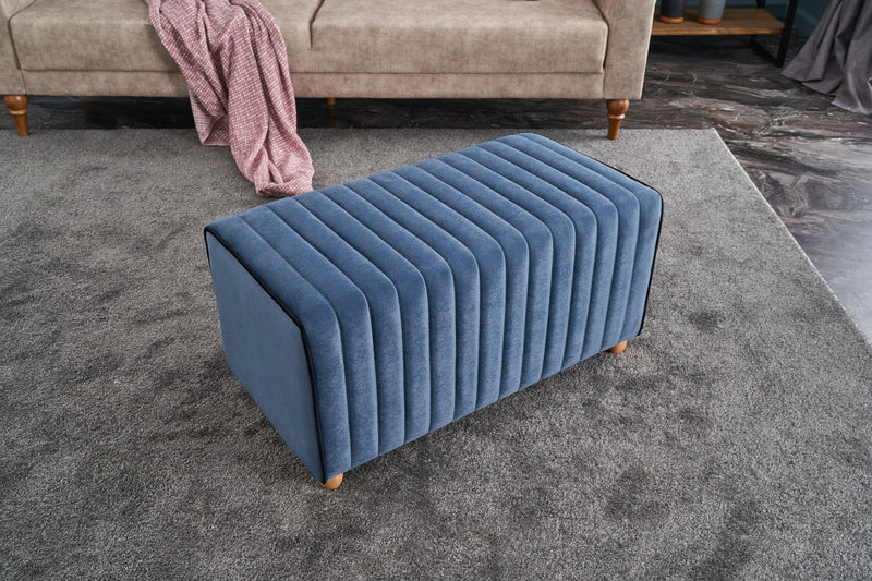 pouf moderno rettangolare rivestito in tessuto effetto velluto blu con cuciture verticali e cordoncino colore blu
