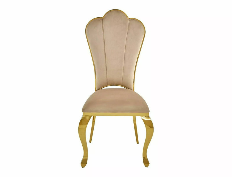 Sedia moderna con gambe oro a sciabola rivestimento in velluto schienale a conchiglia - vari colori