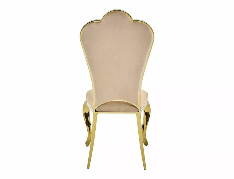 Sedia moderna con gambe oro a sciabola rivestimento in velluto schienale a conchiglia - vari colori