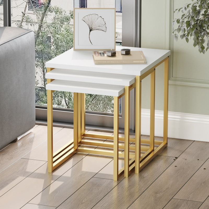 Set da 3 Tavolino quadrato basso in metallo dorato piano in legno bianco