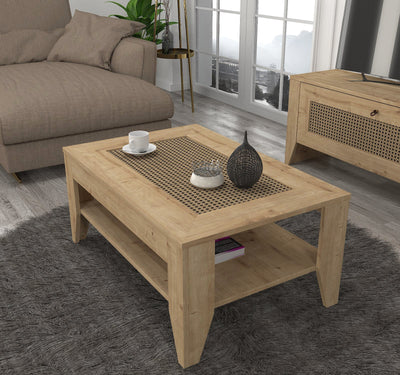 tavolino da caffè in legno naturale con ripiano e decorazione a intreccio