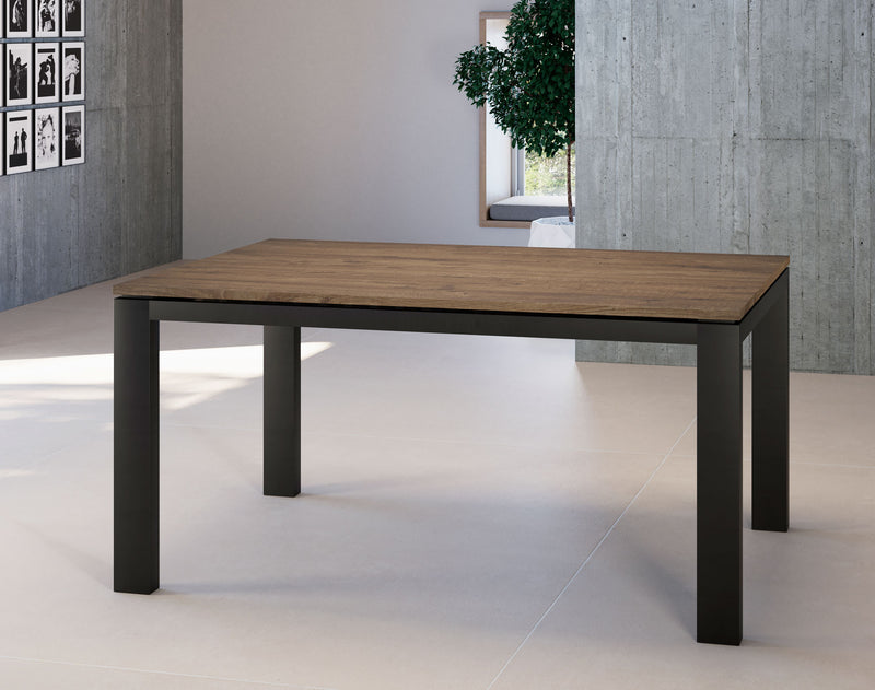 tavolo allungabile piano in legno rovere gambe in legno nero laccato