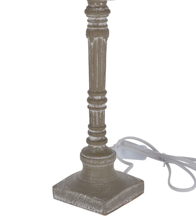 Lampada da tavolo shabby in legno con piedistallo