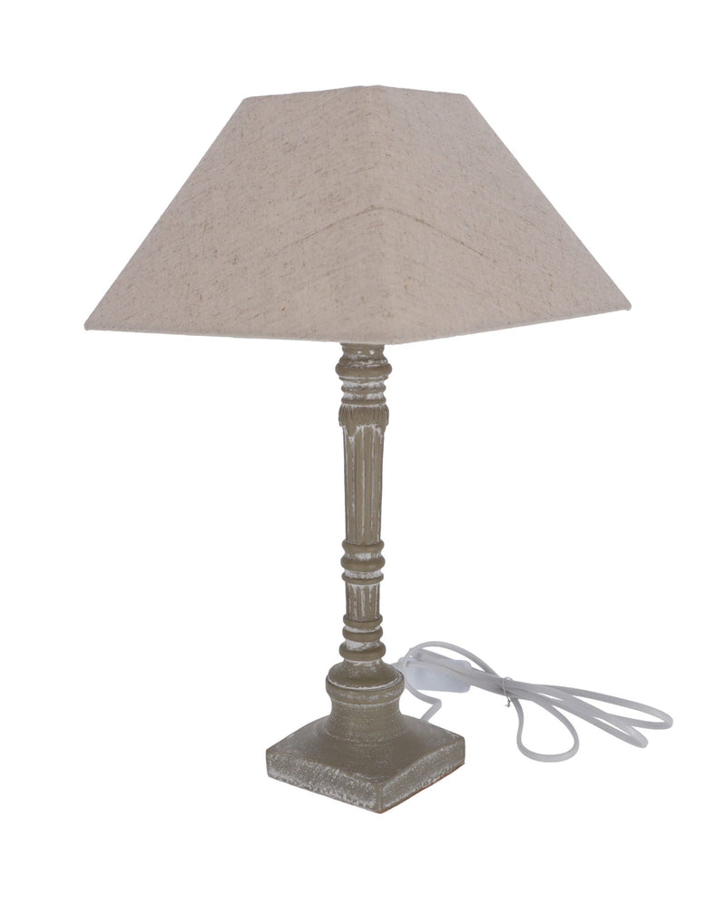 Lampada da tavolo shabby in legno con piedistallo