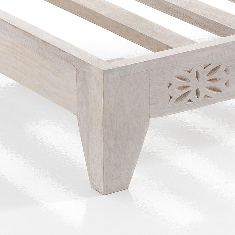 Divano moderno due posti con base in legno intagliato stile indiano cm 167x86x60h