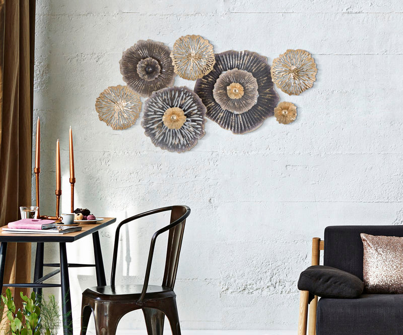 Pannello da parete decorativo in metallo 3D design moderno cm 96x5x51h