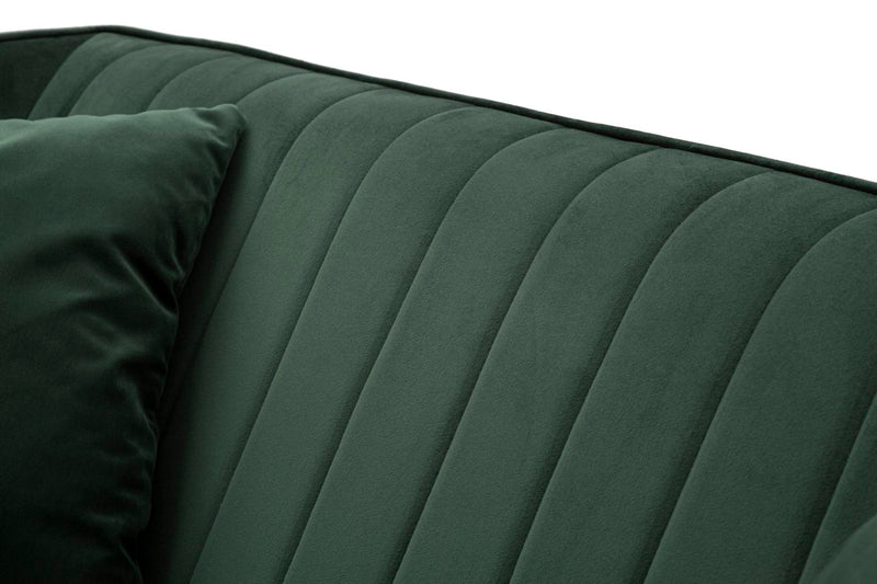 divano moderno in tessuto verde con cuciture verticali