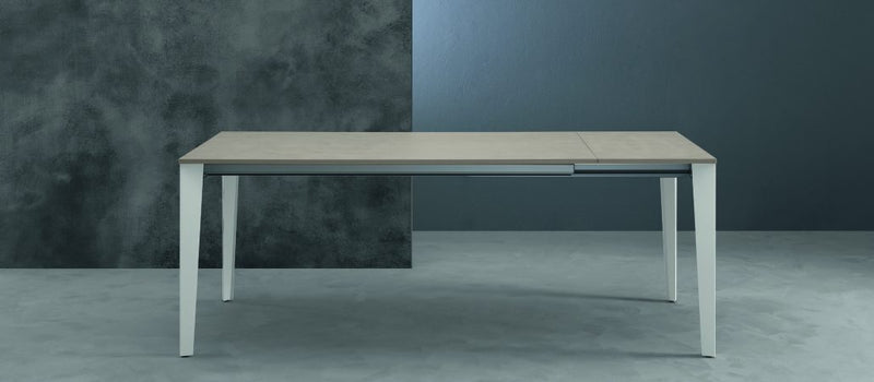 tavolo Uniko struttura bianco opaco RAL 9003 piano nobilitato malta airone 201