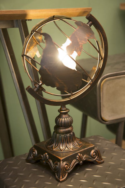 Lampada da tavolo World in ferro stile industrial colore nero cm 24x20x40h