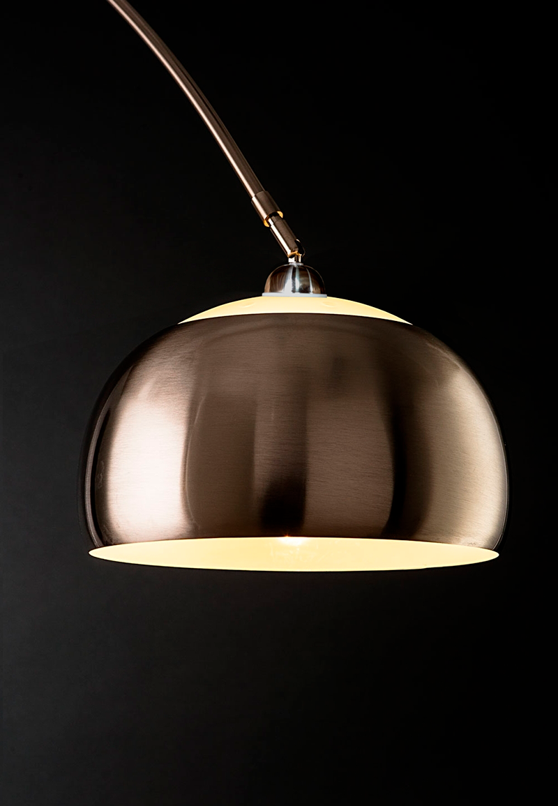 Lampada ad arco moderna in metallo satinato e base in marmo colore nero