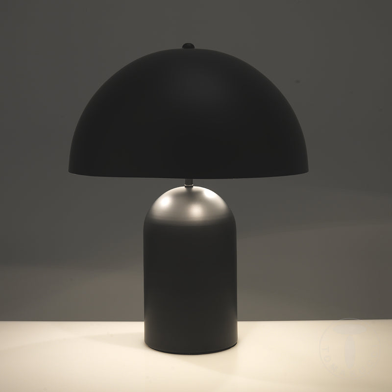 Lampada da tavolo design in acciaio colore nero cm Ø 38x48h