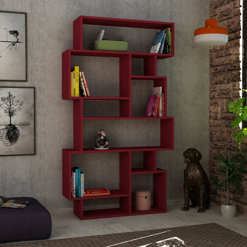 Scaffale libreria dal design moderno e asimmetrico, in legno color bordeaux opaco, bifacciale e 10 vani a giorno di diversa dimensione. Dimensioni cm 96x26x169h