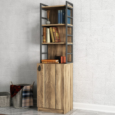 Libreria country e industrial in legno con cornici in metallo, 3 vani a giorno e 2 ripiani nascosti da un'anta inferiore. Colore: noce chiaro opaco e antracite chiaro opaco. Dimensioni cm 43x35x167h