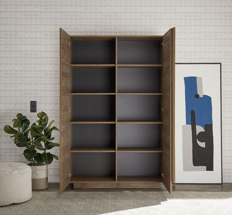 Guatemala - Sala completa da pranzo moderna con tavolo credenza e madia alta in legno