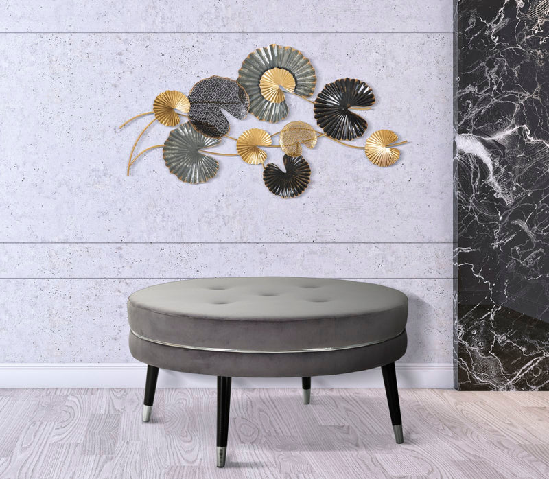 Pannello decorativo parete moderno in metallo con foglie 3D cm 105x4x56h