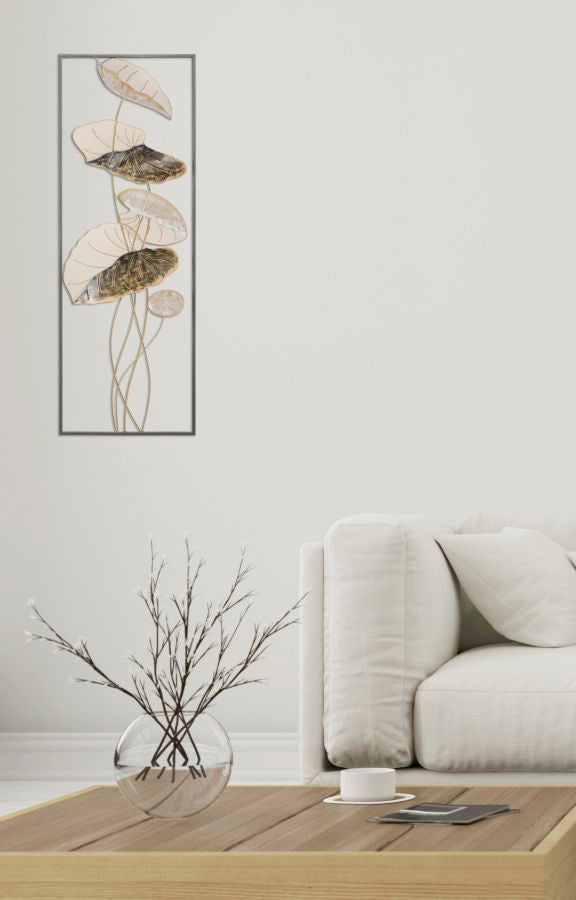 Pannello design verticale da parete con foglie in metallo e cornicetta cm 31x5x89h