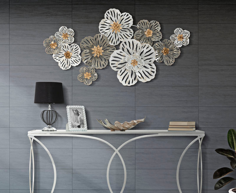 Decorazione moderna da parete in metallo con fiori cm 140x10x74h