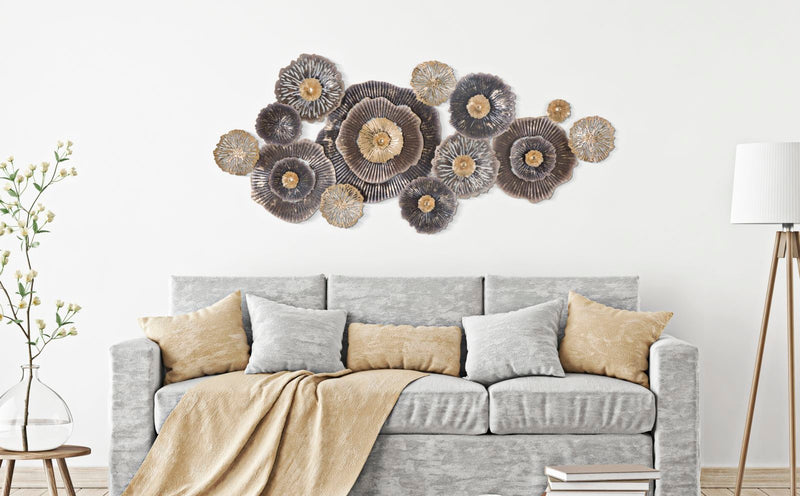 Decorazione da parete moderna con fiori in metallo in tridimensionale cm 167x7x73h
