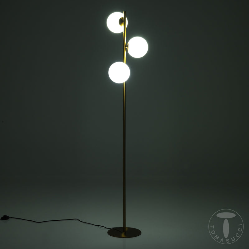 Piantana moderna in metallo colore ottone 3 sfere in vetro bianco cm Ø 30x160h