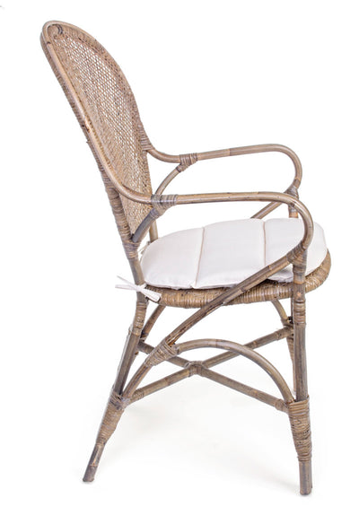 poltrona classica in rattan colore naturale