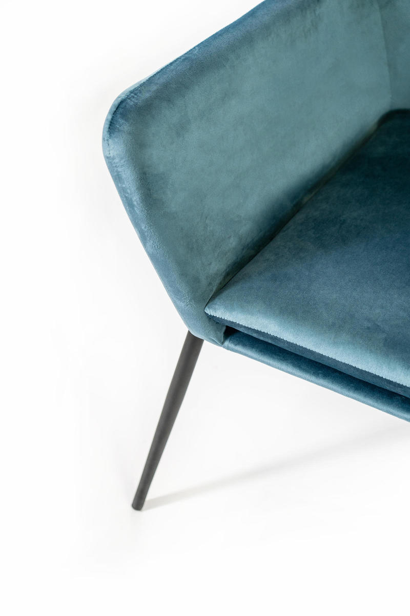 poltrona moderna in velluto colore blu