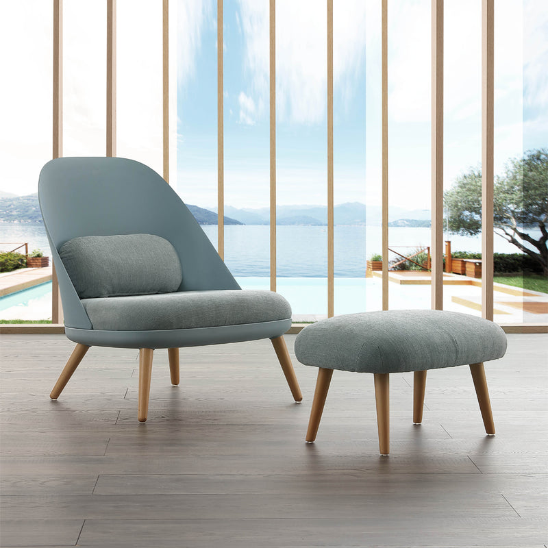 Poltrona design imbottita struttura in polipropilene e legno cm 70x66x75h - vari colori