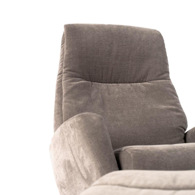 poltrona moderna relax in velluto colore grigio chiaro