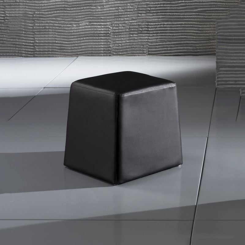 Pouf cubo design moderno per salotto rivestito in similpelle nera