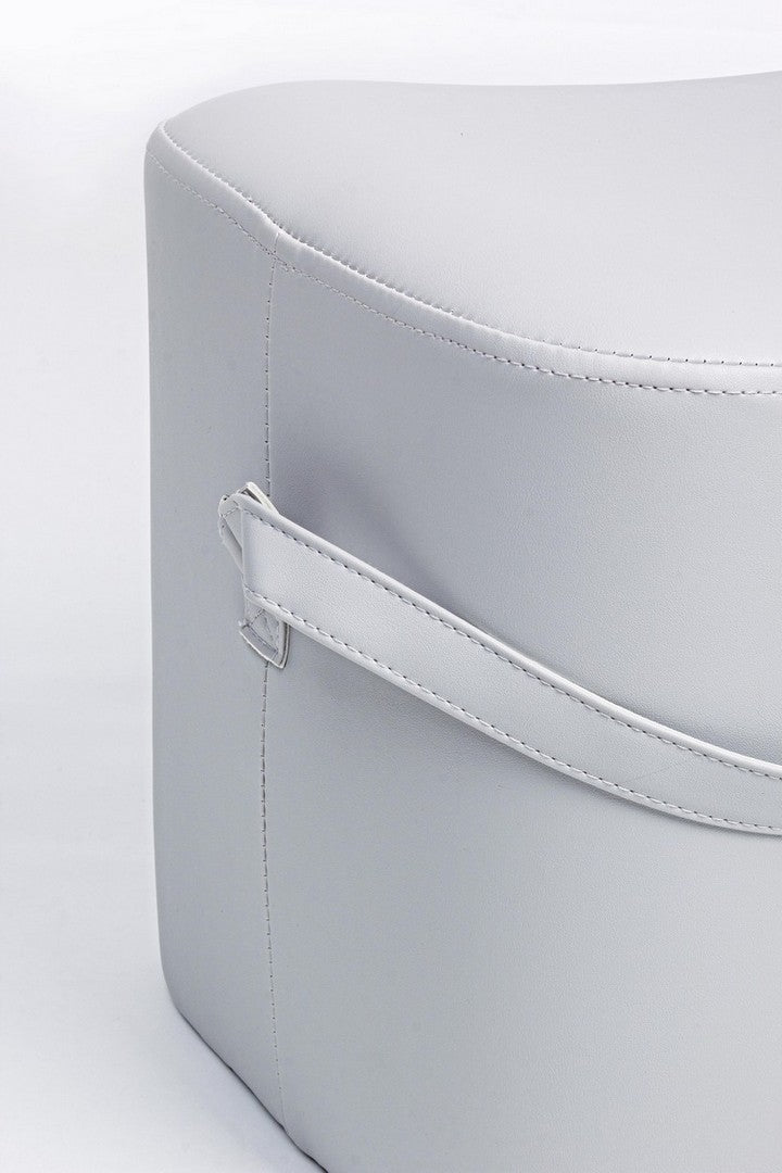 pouf moderno in similpelle con manico colore grigio chiaro