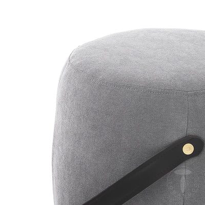 Pouf da soggiorno con rivestimento in tessuto e maniglia in ecopelle cm ø 40x40h - vari colori