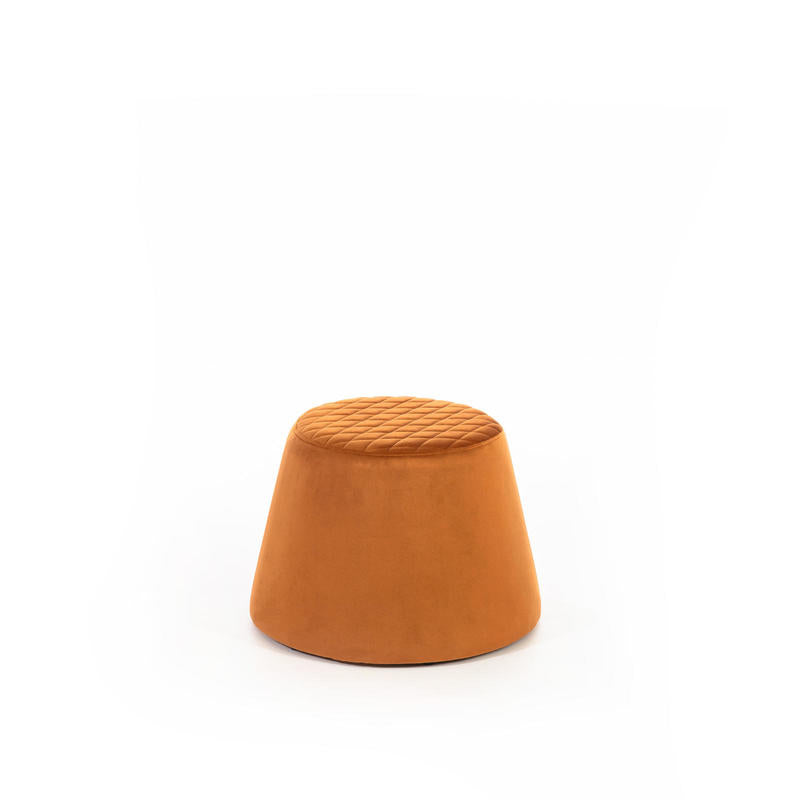 pouf moderno rivestito in velluto colore arancio