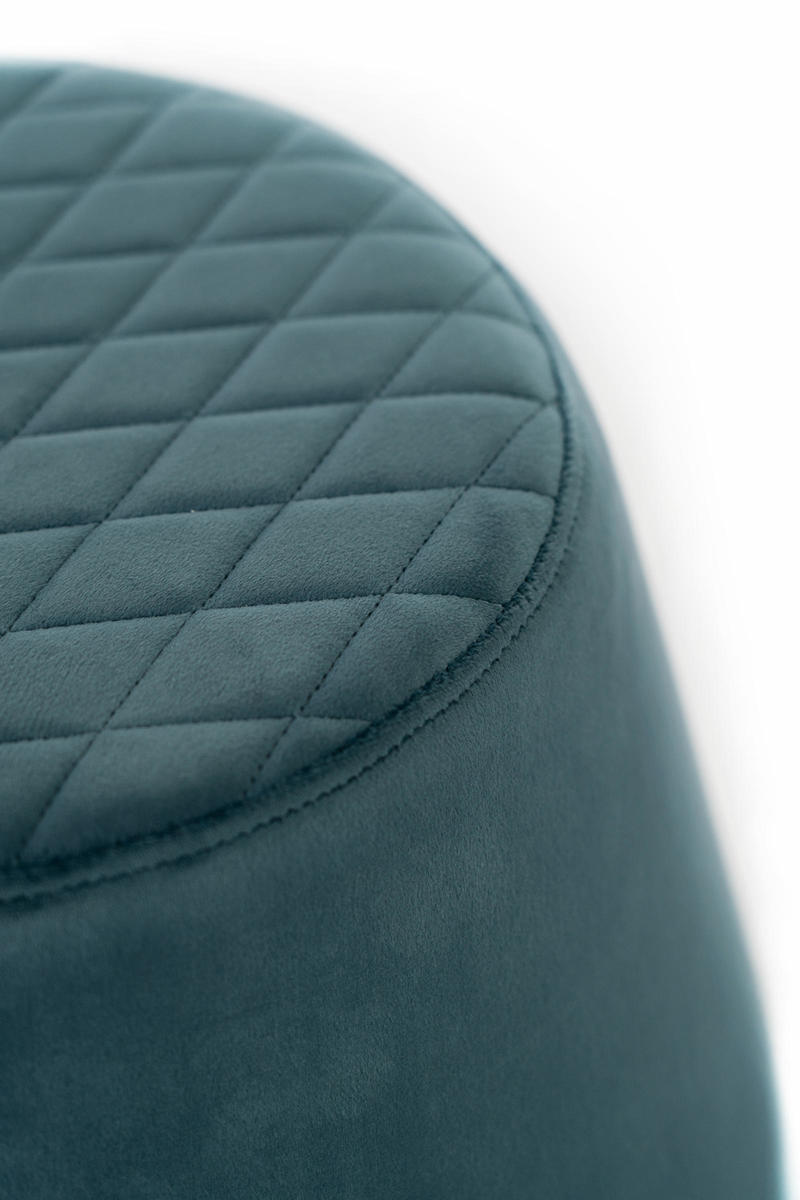 pouf moderno rivestito in velluto colore blu