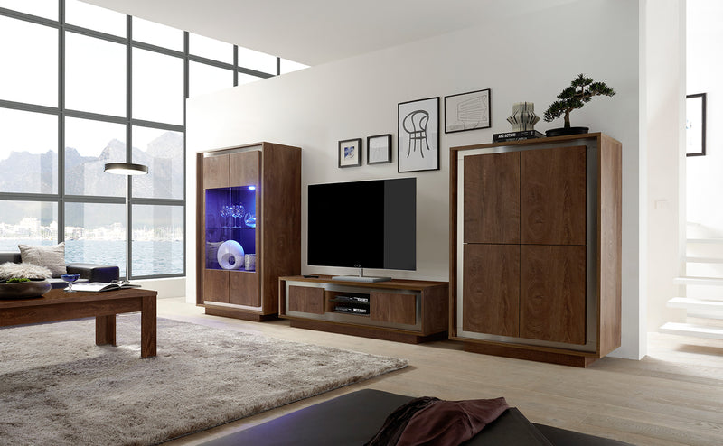 Asmara - Vetrina moderna finitura rovere cognac con mensola in vetro cm 106x50x171h