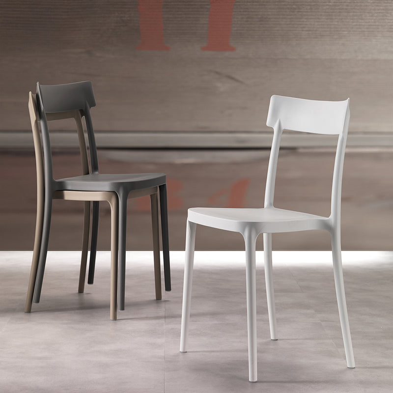 sedia moderna in polipropilene design classico