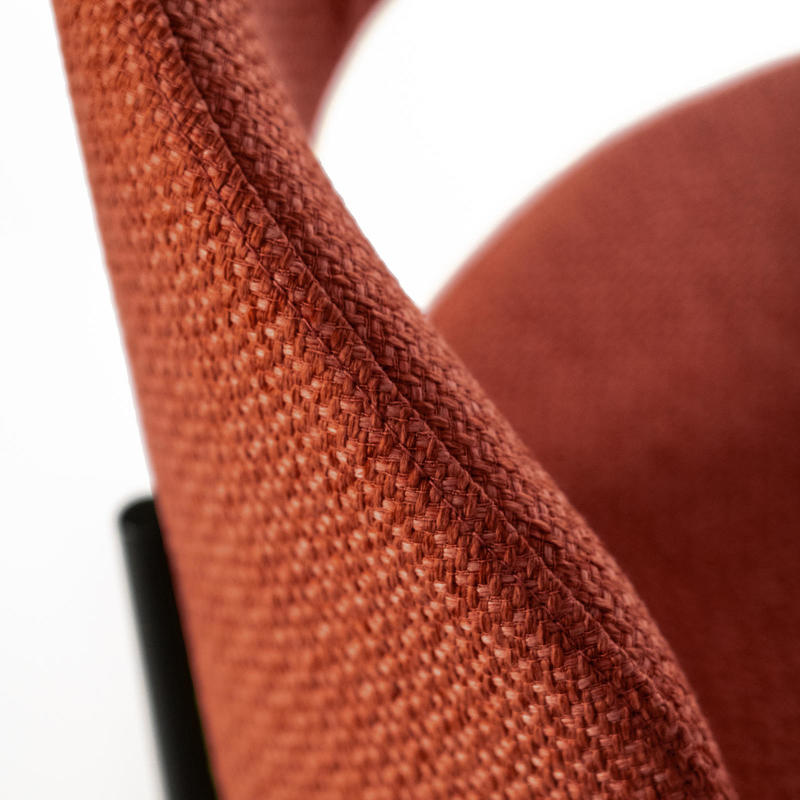 sedia moderna imbottita rivestita in tessuto arancio