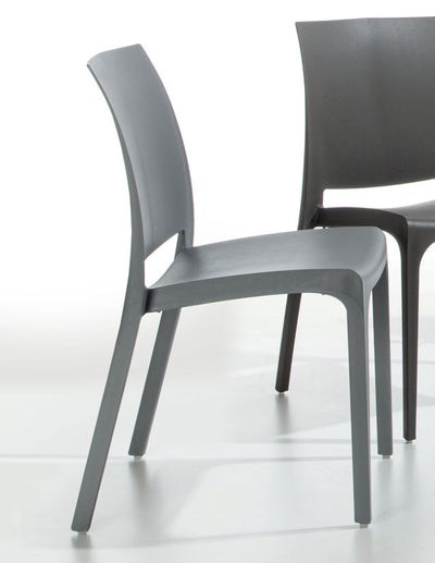 sedia moderna in polipropilene grigio